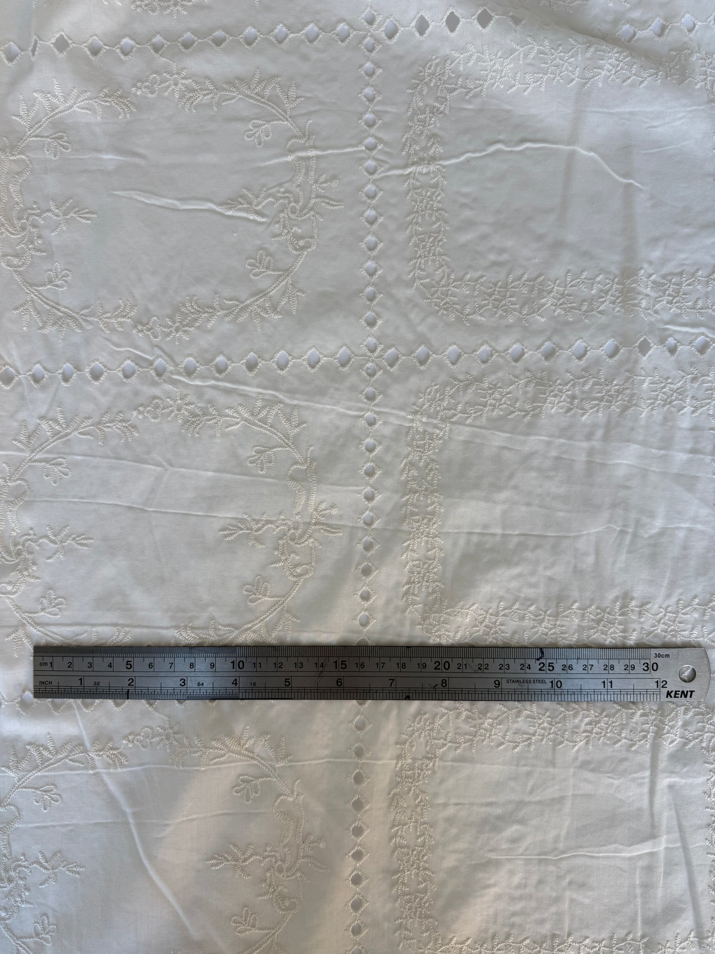 Cotton Cambric Eyelet | Soft White