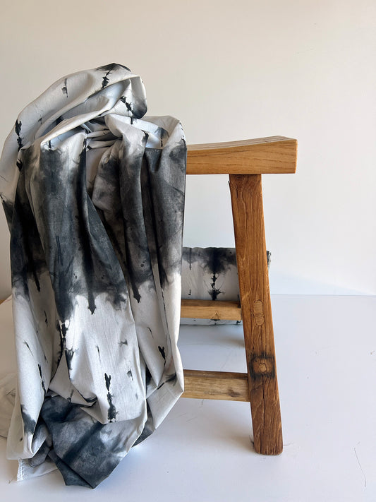 Exclusive Shibori Pattern - Charcoal